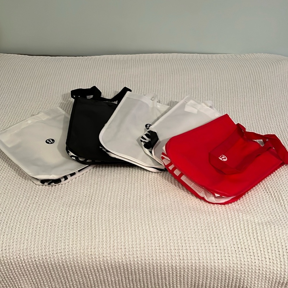 Small lululemon bags